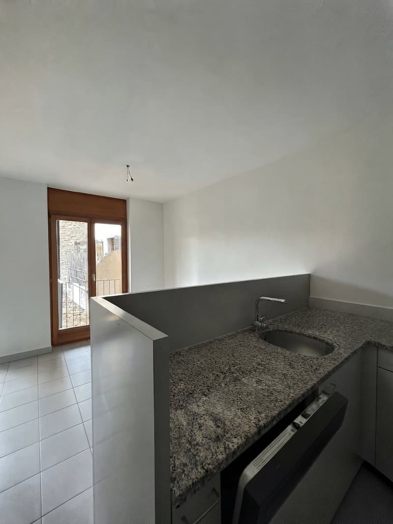 PONTE CAPRIASCA - AFFITTASI CASA RINNOVATA NEL NUCLEO (7)