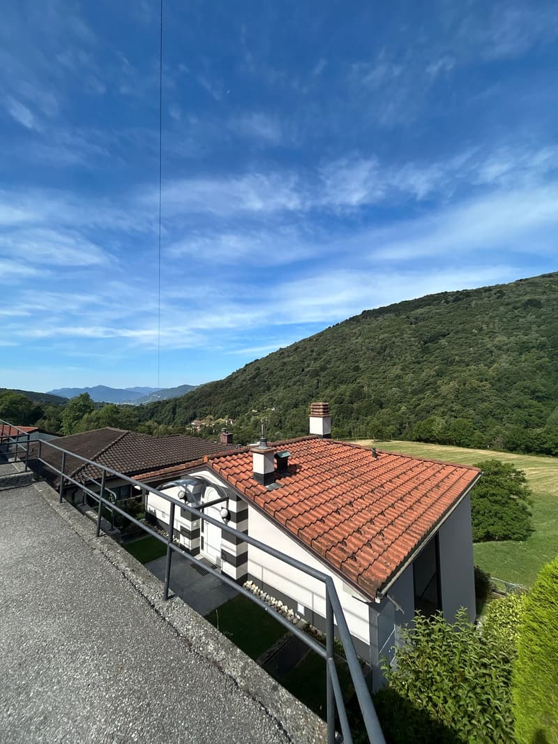 CAPRIASCA - AFFITTASI CASA UNIFAMILIARE CON GIARDINO (2)