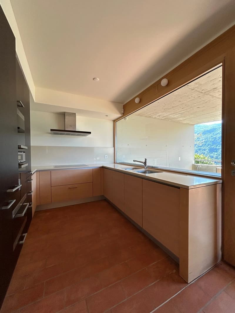 VICO MORCOTE - AFFITTASI VILLA UNIFAMILIARE DI 4.5 LOCALI CON VISTA PANORAMICA (4)