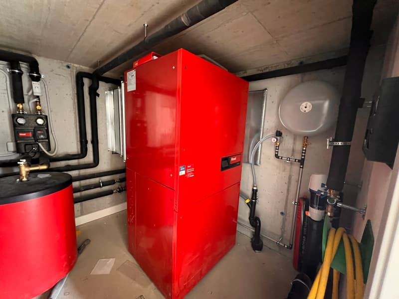 Casa unifamiliare con terreno e posti auto coperti (20)