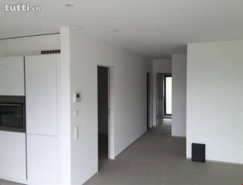 Appartamento moderno di 3.5 locali con balcone e vista panoramica a Solduno (5)
