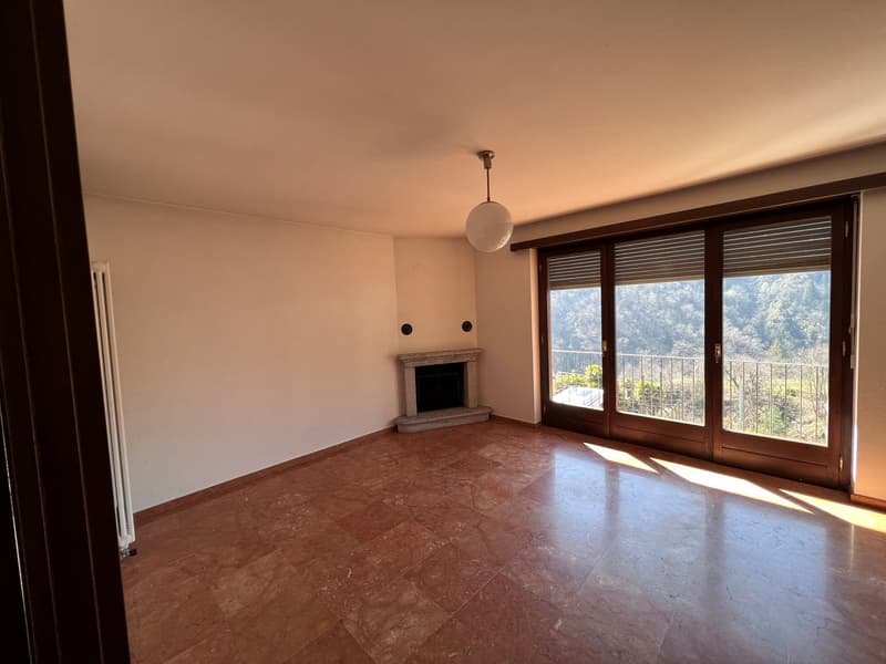 Appartamento con terrazza di 4.5 locali a Intragna – Vista panoramica e charme ticinese (10)