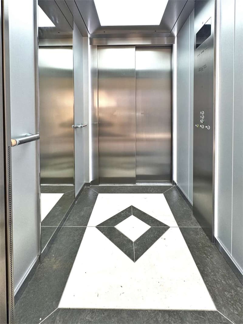 For sale a fully renovated building, yield 4.85% - DR1 (11)