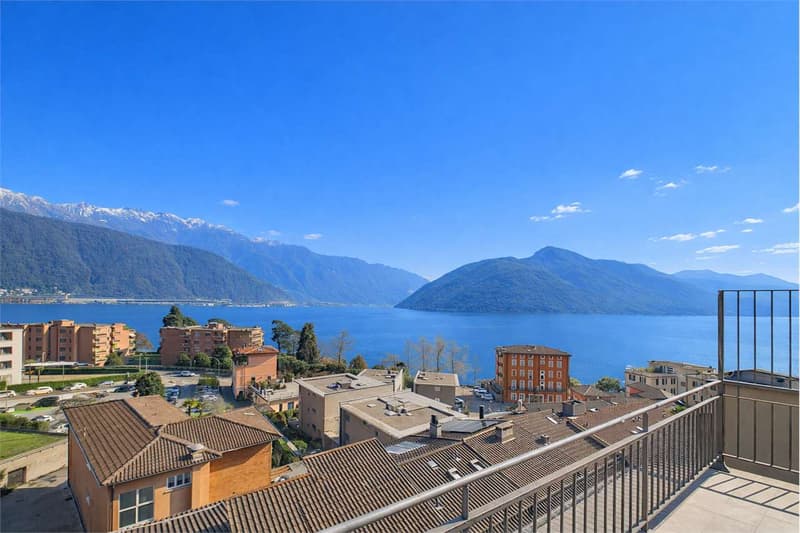 Melide - Helles Dachgeschoss mit 6.5 Zimmern und Seeblick (3)
