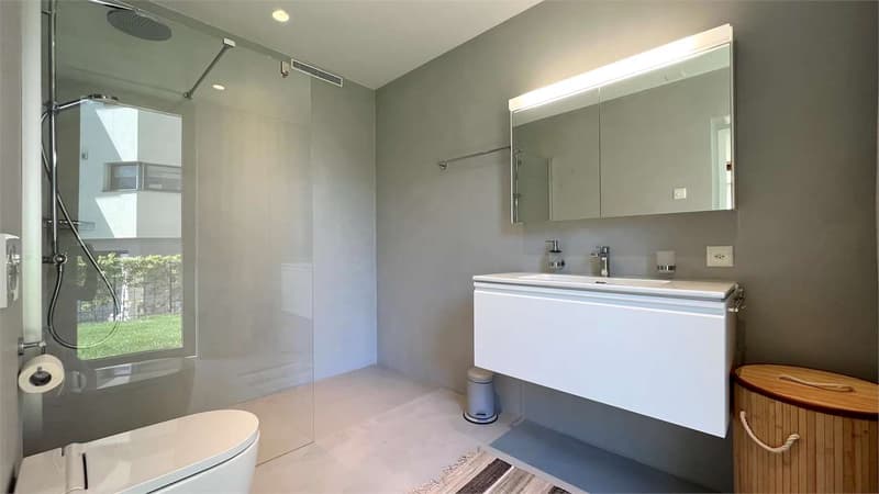 Minusio - Neues Apartment mit großem Garten und Seeblick (8)