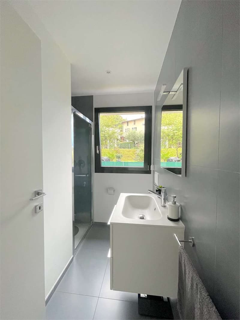 PIAZZOGNA - Recent 3,5 with garden and Lake view (9)