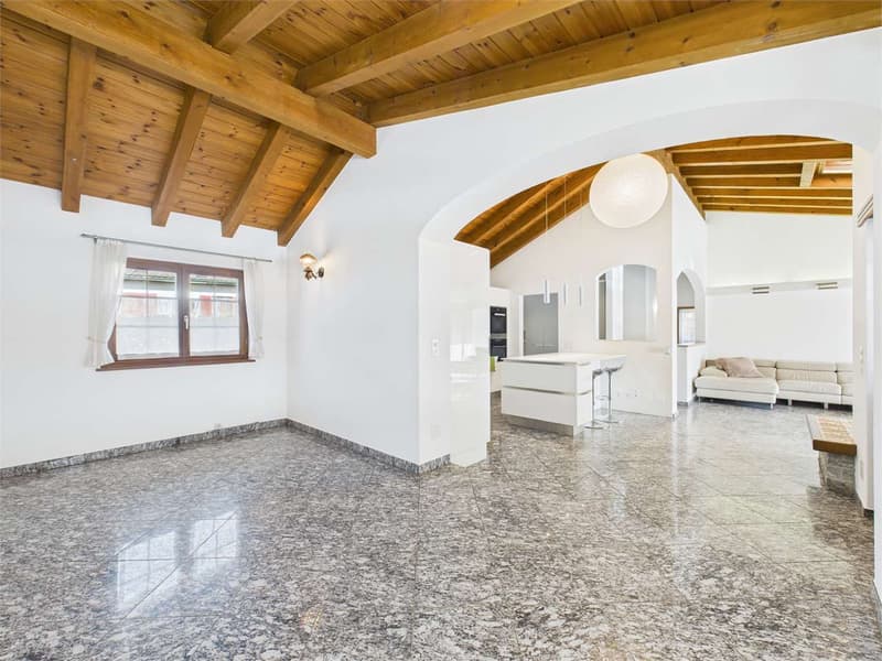 Villa caractéristique avec dépendance à Lodrino (7)