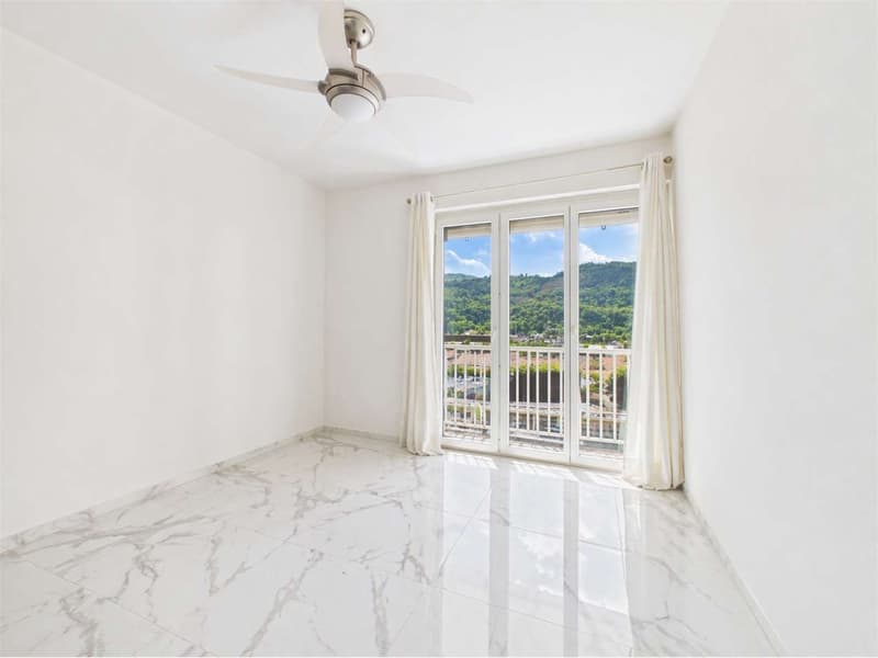 Appartement spacieux de 4,5 pièces rénové à Balerna (5)
