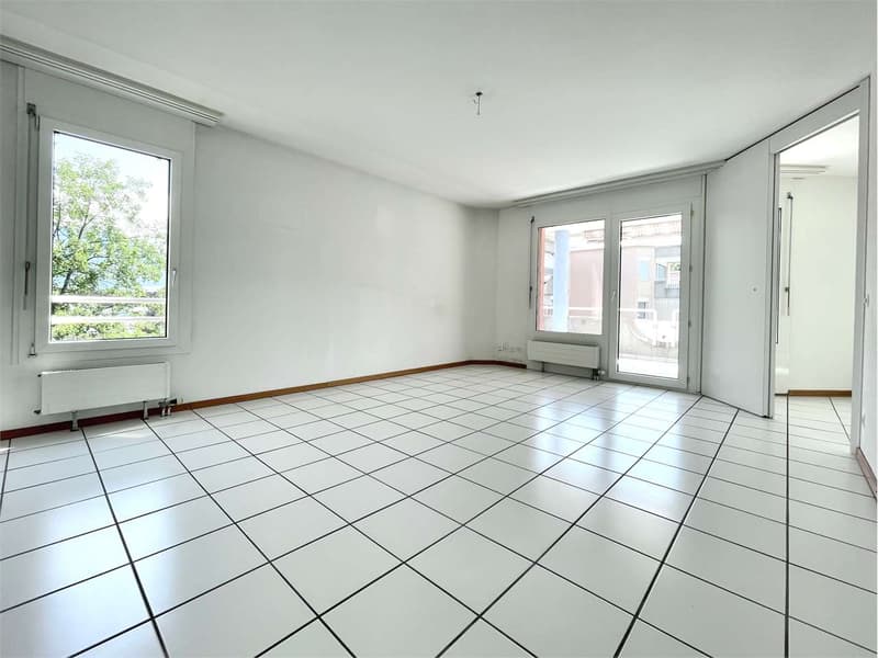 Family-friendly and quiet context, just a few steps from schools (1)