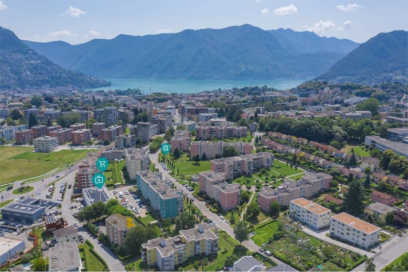 Family-friendly and quiet context, just a few steps from schools (11)