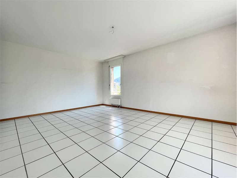 Family-friendly and quiet context, just a few steps from schools (2)