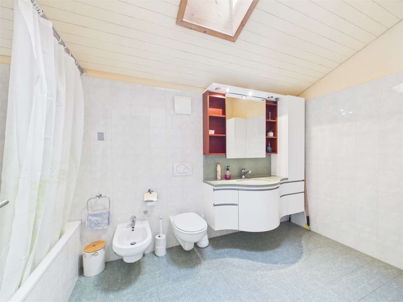 Villa en bande lumineuse - 4,5 pièces (11)