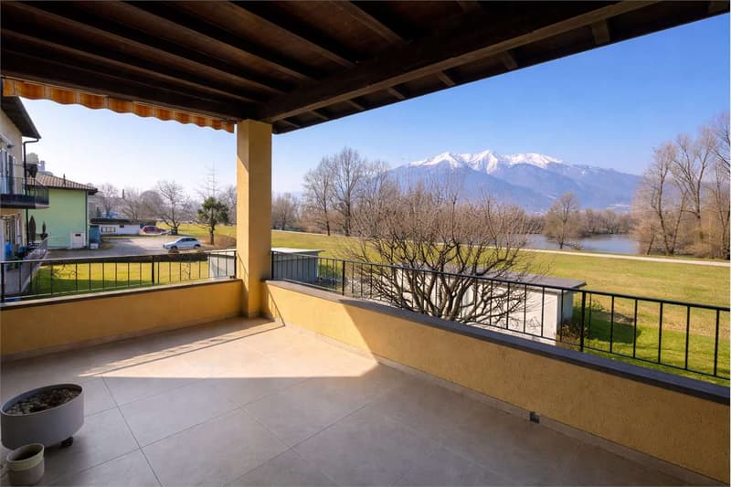 Gambarogno - 4.5 rooms in a two-family house with lake view - ideal investment (10)