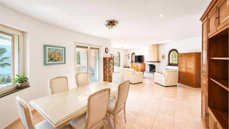 Minusio - Mediterranean elegance with breathtaking lake view (3)