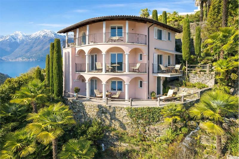 Minusio - Mediterranean elegance with breathtaking lake view (1)