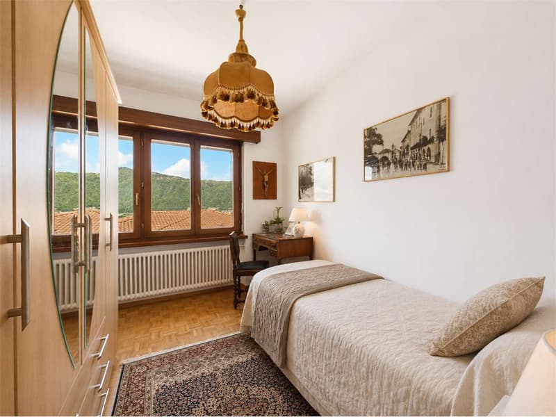 Bissone - Villa mit Seeblick (12)