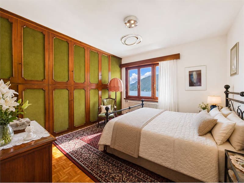 Bissone - Villa mit Seeblick (10)