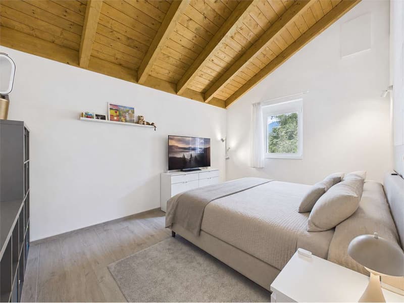 Moderne Villa mit großem Garten in Sant'Antonino (9)