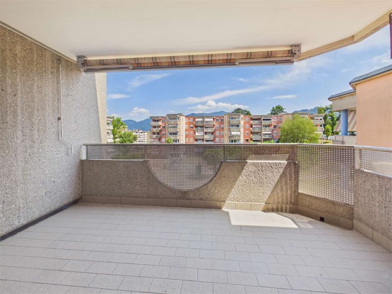 Appartement moderne de 3,5 pièces à l'étage du penthouse (4)