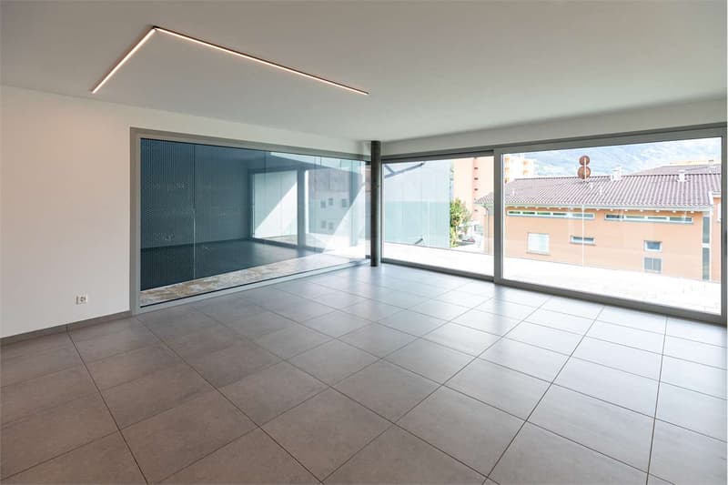 Bellinzona 3.5 Zimmer moderne Wohnung mit großer Terrasse (12)