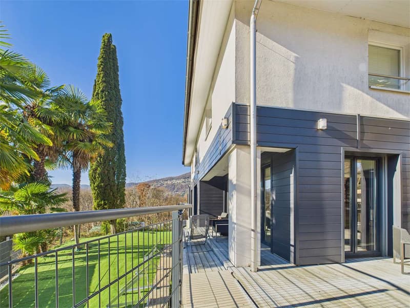 Muzzano - Independent villa with pool (12)