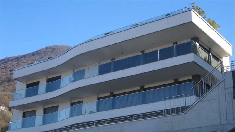 Lugano-Albonago - Elegante Appartamento 3.5 Locali con Giardino Privat (1)