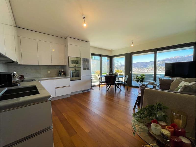 Lugano-Albonago - Elegante Appartamento 3.5 Locali con Giardino Privat (3)