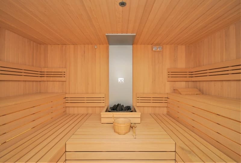 Luxuriöse 3.5 Zimmerwohnung mit Seesicht, 2 grossen Sonnenterrassen, Schwimmbad und Wellnessbereich (16)