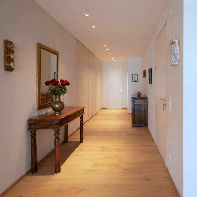 Luxuriöse 3.5 Zimmerwohnung mit Seesicht, 2 grossen Sonnenterrassen, Schwimmbad und Wellnessbereich (6)