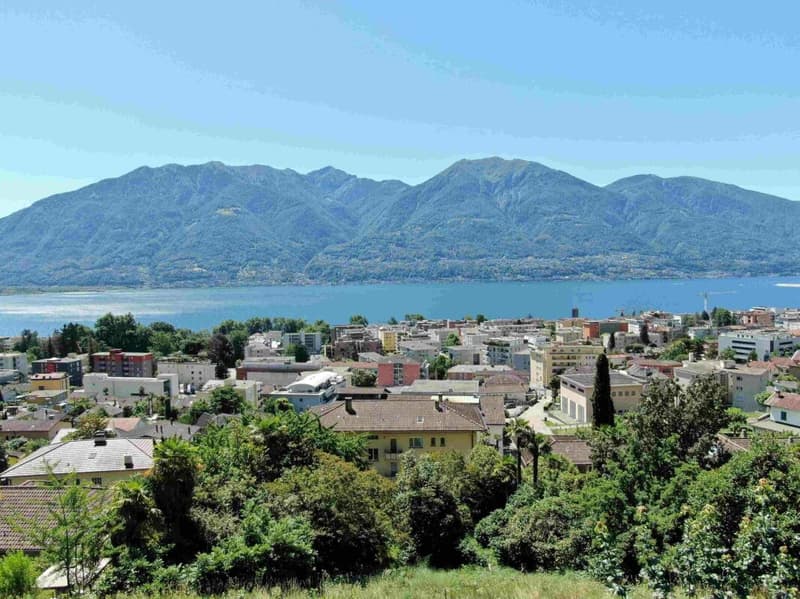 Ultima occasione: magnifico 3.5 locali con ampia terrazza, vista lago, wellness e piscina (6)