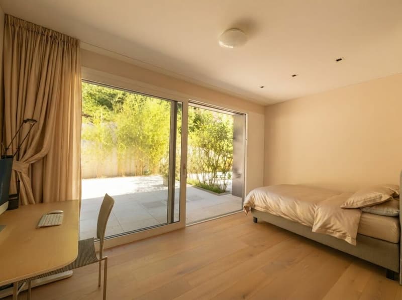 Generoso 3.5 locali con vista lago, 2 ampie terrazze e piscina esterna (13)