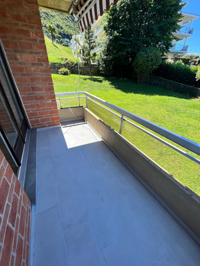 Lugano-Pazzallo – Perfect 3.5 rooms renovated with terraces and parking space - A rental income (36)