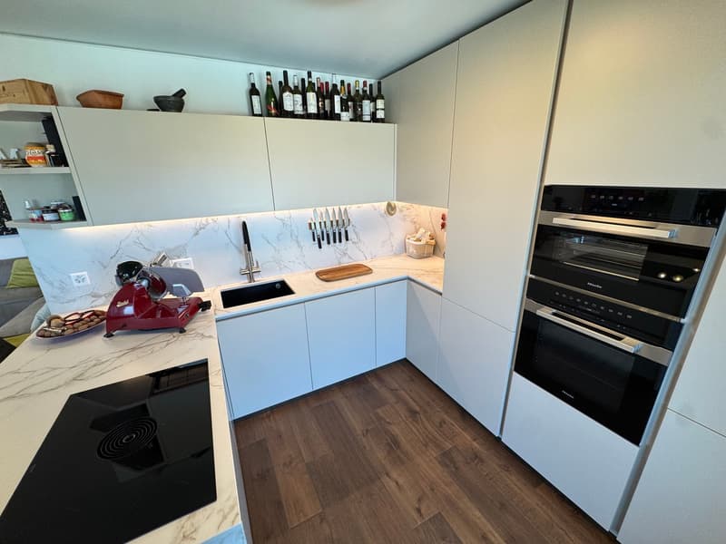 Novazzano – Modern penthouse with panoramic terraces and high-end finishes (8)