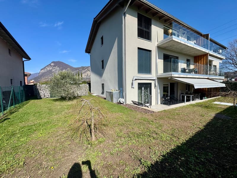 Appartement moderne 4.5 pièces avec grand jardin privé à Rancate (2)