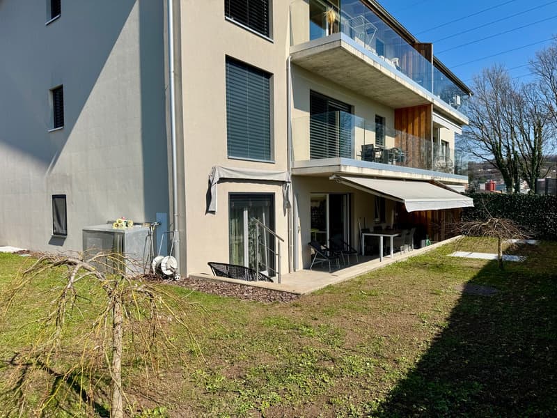 Appartement moderne 4.5 pièces avec grand jardin privé à Rancate (1)