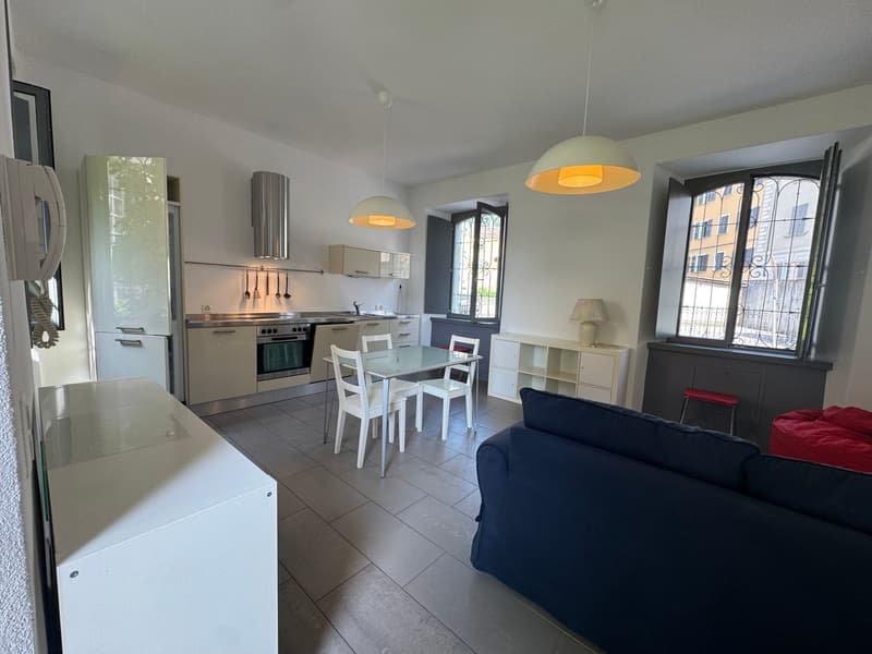 Mendrisio Center – Elegant apartment with private garden in historic villa (7)