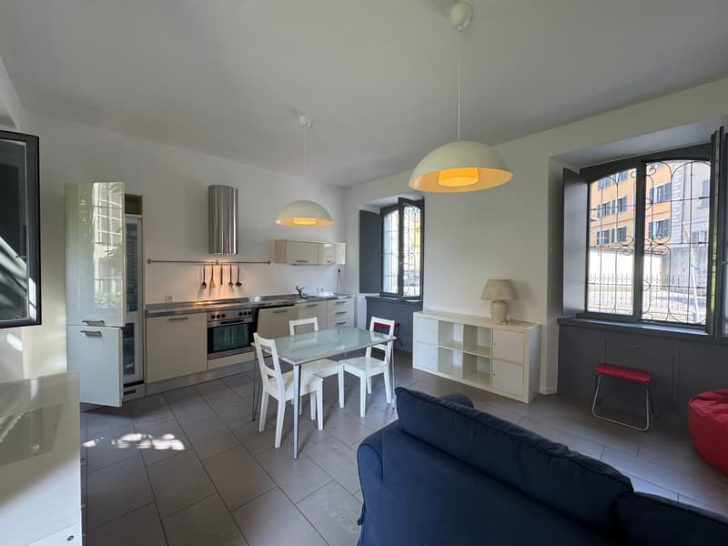 Mendrisio Center – Elegant apartment with private garden in historic villa (8)