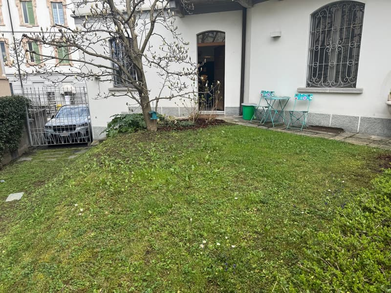 Mendrisio Center – Elegant apartment with private garden in historic villa (4)