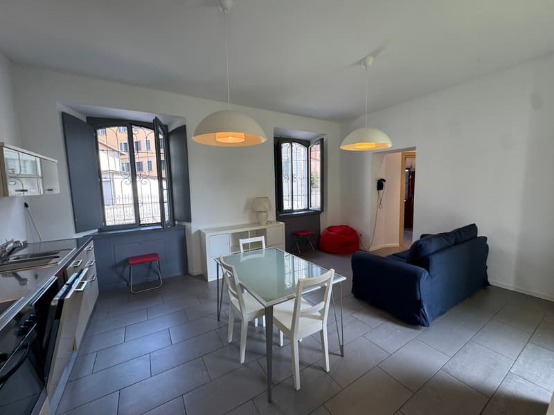 Mendrisio Center – Elegant apartment with private garden in historic villa (11)