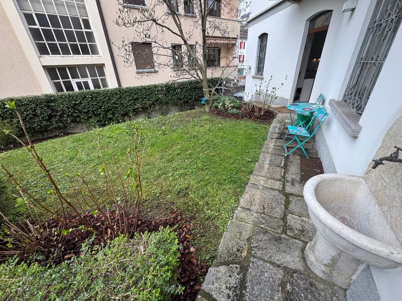 Mendrisio Center – Elegant apartment with private garden in historic villa (3)