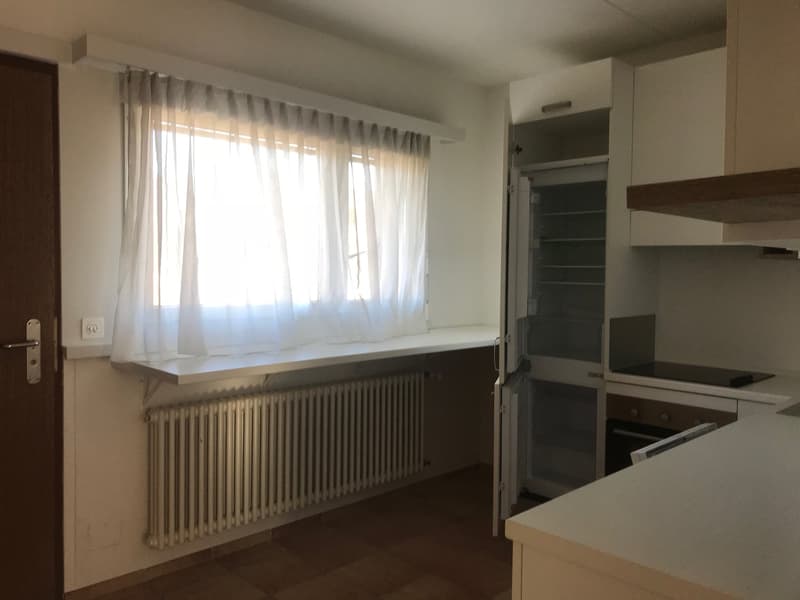Appartement élégant de 3,5 pièces au 5e étage à Stabio (15)