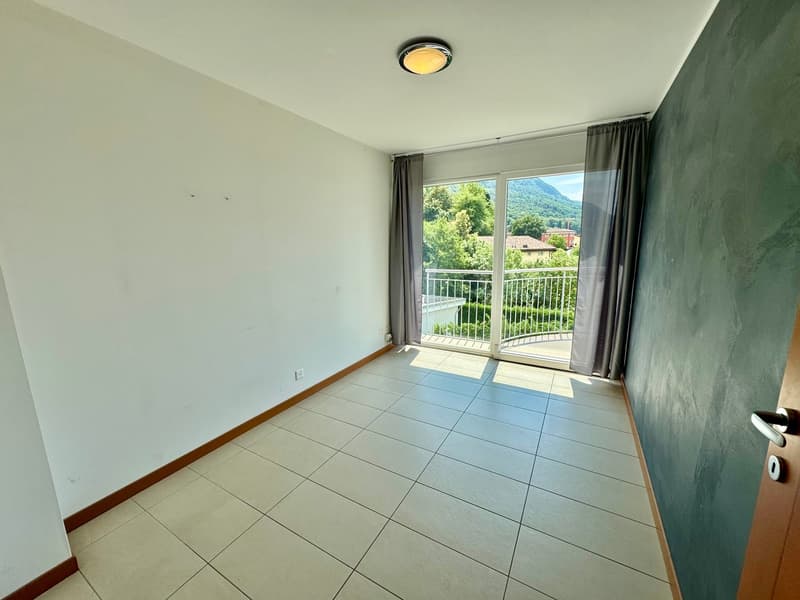 CADRO – RÉSIDENCE ÉLÉGANTE AVEC JARDIN PRIVÉ, GARAGE DOUBLE ET VUE PANORAMIQUE (16)