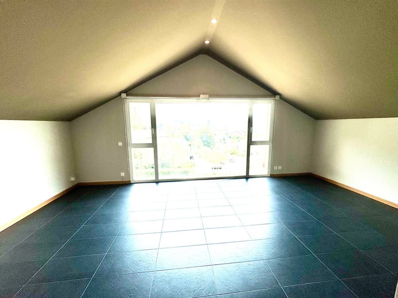 CADRO – RÉSIDENCE ÉLÉGANTE AVEC JARDIN PRIVÉ, GARAGE DOUBLE ET VUE PANORAMIQUE (24)