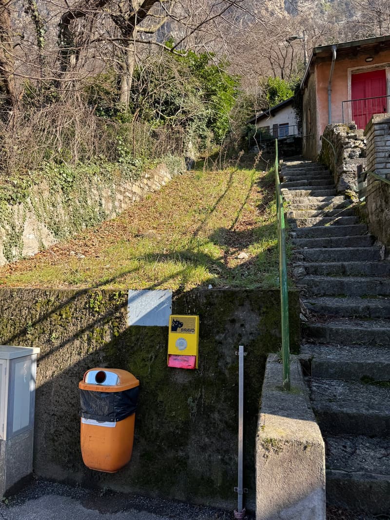 VILLETTA INDIPENDENTE CON GIARDINO - VISTA LAGO - SÌ CASA VACANZA (9)