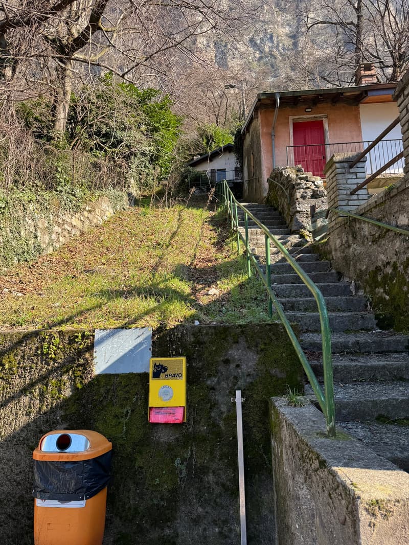 VILLETTA INDIPENDENTE CON GIARDINO - VISTA LAGO - SÌ CASA VACANZA (8)