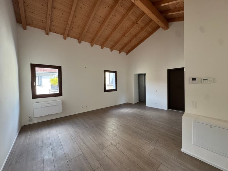 Modernes Büro mit 3,5 Zimmern zur Miete in Chiasso (4)