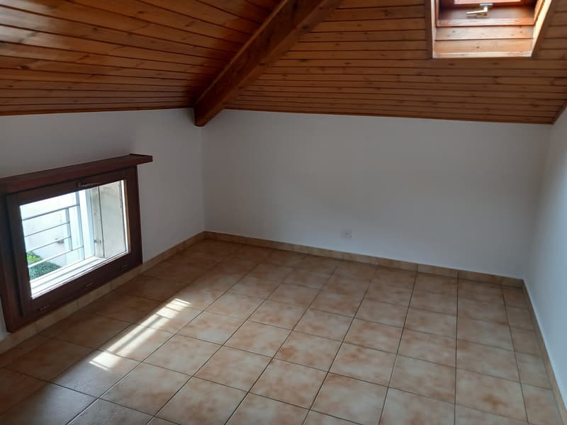 Mendrisio – Ligornetto | 4,5 pièces mansardé avec poutres apparentes – dernier étage (4)