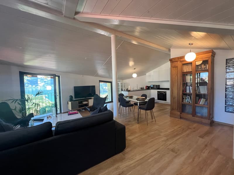 Zentrale Riva San Vitale UND SEEBLICK, DACHGESCHOSS in perfektem Zustand (4)