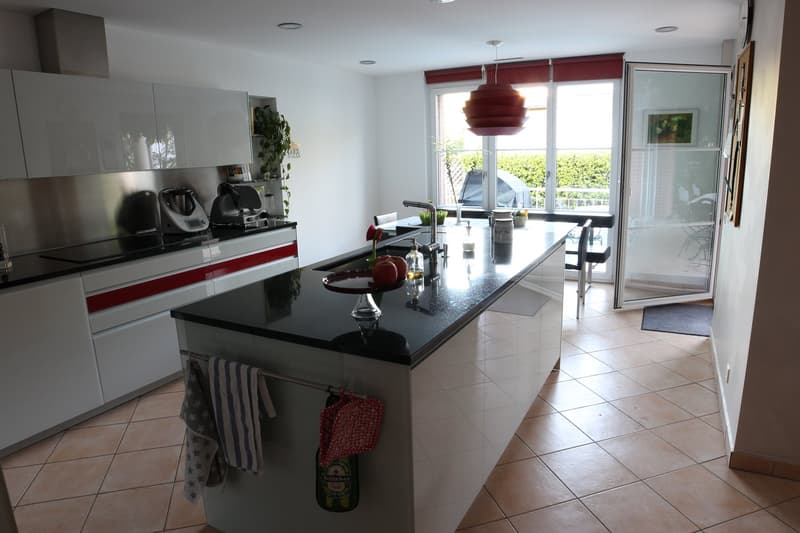 Caslano – Moderne Villa mit Pool, Garten und separatem Einzelapartment (36)