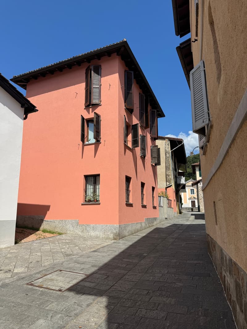 Appartement charmant de 2.5 pièces au cœur de Vezia dans une maison historique (1)